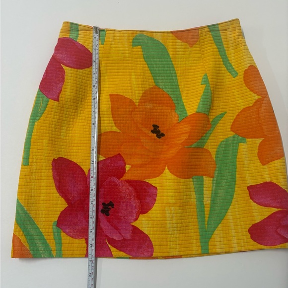 Joseph Ribkoff | Vintage Floral Mini Skirt - Picture 7 of 8